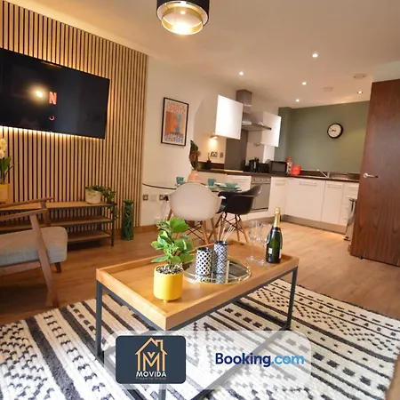 Lgi Stunning 1 Bedroom By Movida Group Short Lets & Serviced