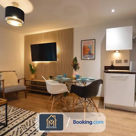 Lgi Stunning 1 Bedroom By Movida Group Short Lets & Serviced شقة