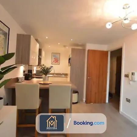 Lgi Stunning 1 Bedroom By Movida Group Short Lets & Serviced شقة *