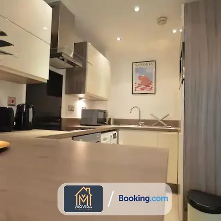 Lgi Stunning 1 Bedroom By Movida Group Short Lets & Serviced * ليدز